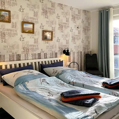 Huus Waterkant 04, Amrum Апартаменты *