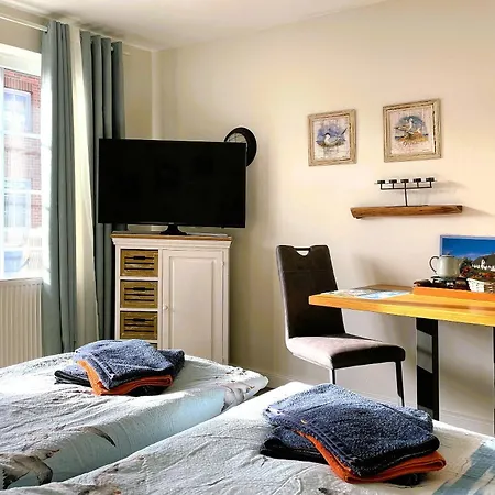 Huus Waterkant 04, Amrum Апартаменты *