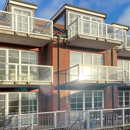 Апартаменты Huus Waterkant 04, Amrum *